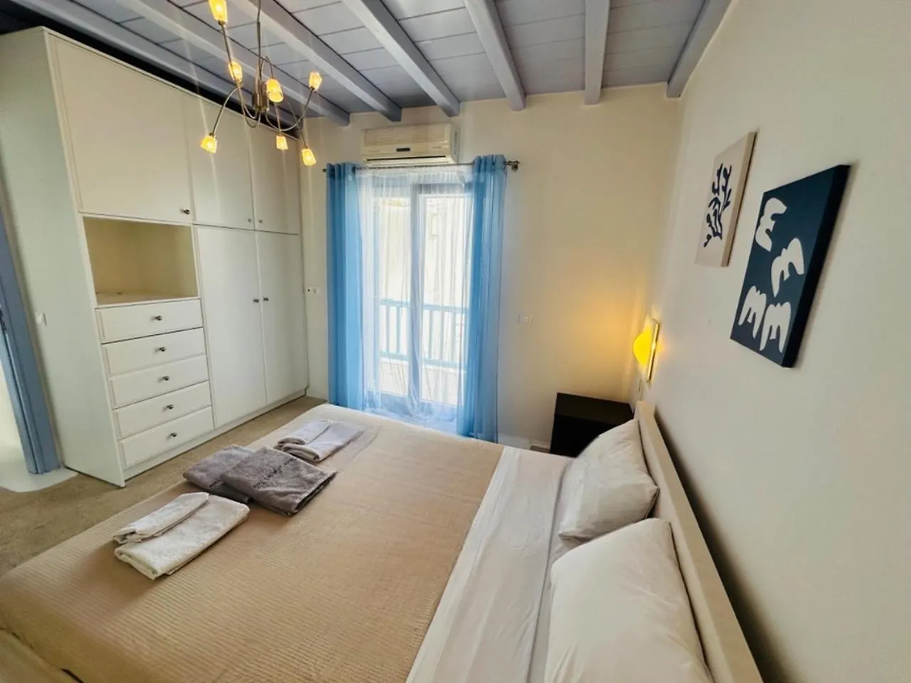Aphrodite Sunshine Suite Mykonos Town